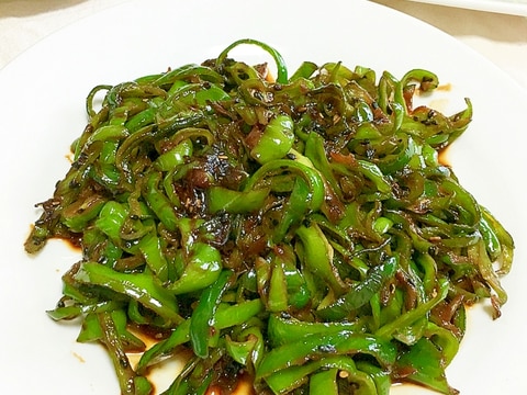 ピーマンのつけてみそかけてみそ黒胡麻炒め♡